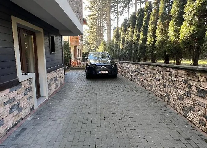 Premija アパート ズラティボール